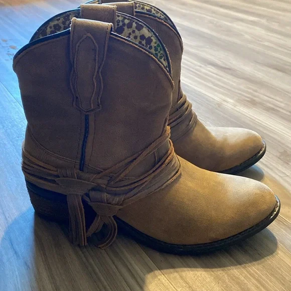 Women’s Laredo Kyra ankle boot - Picture 4 of 5